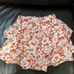 A&E small women’s skirt with shorts